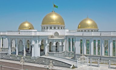 Президент Туркменистана поздравил руководство Бангладеш с Днём независимости