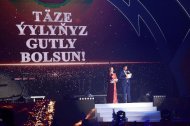 Nýuşanyň Aşgabatdaky konsertinden fotoreportaž