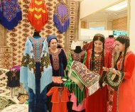 Türkmenistanyň ykdysady üstünliklerine bagyşlanan sergiden fotoreportaž