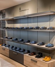 The Arkach Business Center has been replenished with a fashion boutique: Fabi, Moreschi, Paul & Shark and Zegna are now available in one place