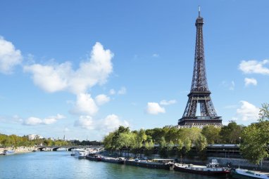 В Париже по прошествии ста лет снимут запрет на купание в Сене