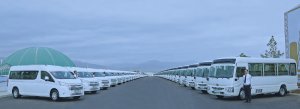 Президент Туркменистана подарил жителям Ахалского велаята около 200 новых автобусов