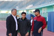 Fotoreportaž: Türkmenistanyň futbol ýygyndysy «Köpetdag» stadionynda türgenleşýär
