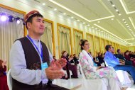 В Туркменабате прошел показ национальной одежды