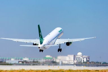Авиакомпания «Туркменистан» выполнит восемь чартерных рейсов в Джидду и Медину