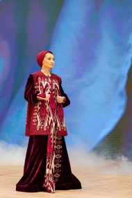 Туркменская мода и продукты предпринимателей на прошедшей выставке СППТ-2024