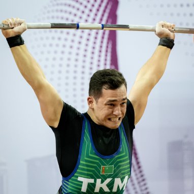 Gaygysyz Toraev won a bronze medal at the Grand Prix weightlifting tournament in Doha
