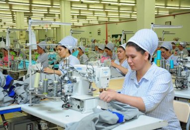 «Çeper» tikin fabriginde 10 million manatlykdan gowrak önüm öndürildi