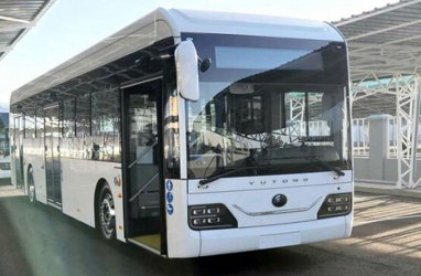 Arkadag şäherinde  «4-lük» belgili täze elektrobus gatnawy ýola goýuldy