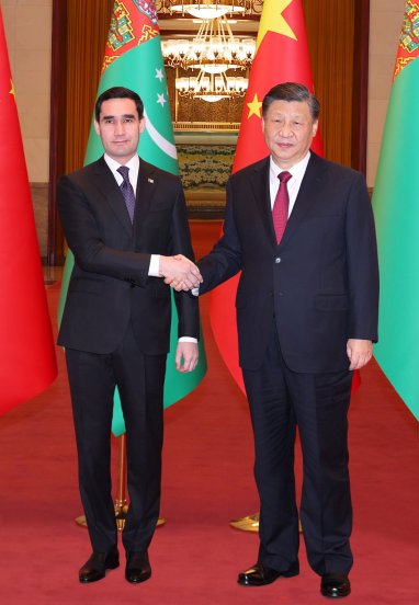 Президент Туркменистана поздравил Председателя КНР с 70-летием
