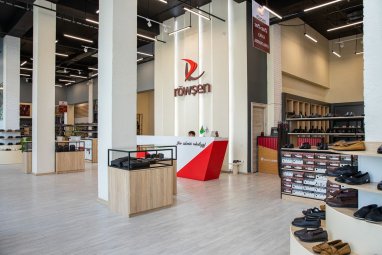 Röwşen shoe stores extend discounts in honor of Gurban Bayram