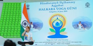 В Ашхабаде отметили Международный день йоги
