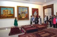 A delegation of Russian cultural figures visited the National Museum of Turkmen Carpets