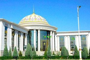 Türkmenistan Dışişleri Bakanlığı Uluslararası İlişkiler Enstitüsü’ne yeni rektör atandı