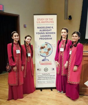 Female students from Turkmenistan participate in the “Study of US Institutions” program