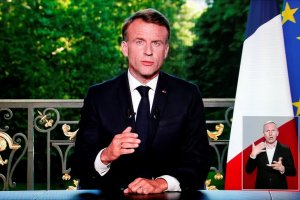 Fransa Cumhurbaşkanı Emmanuel Macron, Meclis'i feshederek erken seçim kararı aldı