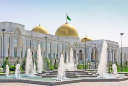 President of Turkmenistan congratulates King of Bahrain on National Day