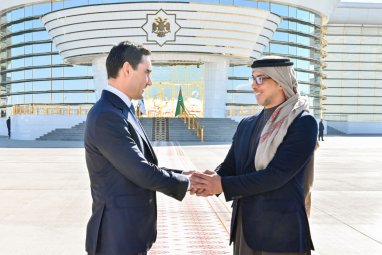 UAE Deputy Prime Minister arrives on a visit to Turkmenistan