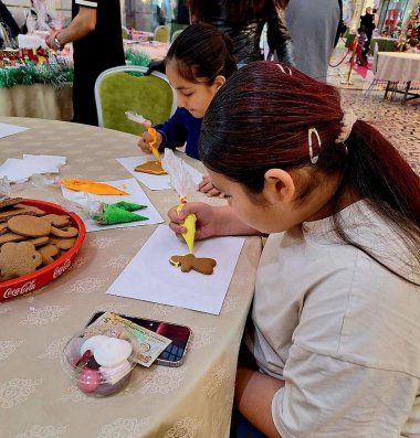 New Year’s fair and a series of master classes have started in the Berkarar shopping center