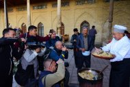 Туркменские фотокорреспонденты принимают участие в инфотуре «Коканд в объективе тюркских фотографов»