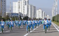 Фоторепортаж: В Ашхабаде прошел массовый велопробег, посвященный Всемирному дню здоровья 