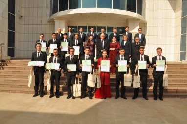 В Мары проведена серия мероприятий по повышению энергоэффективности в Туркменистане