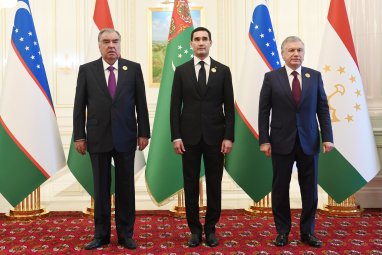 The heads of Turkmenistan, Tajikistan and Uzbekistan discussed the strengthening of political, economic and energy cooperation