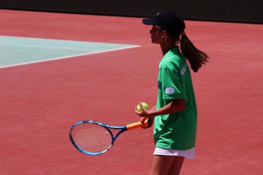 Fotoreportaž: 12 ýaşa çenli çagalaryň arasynda geçirilýän Merkezi Aziýanyň tennis çempionaty