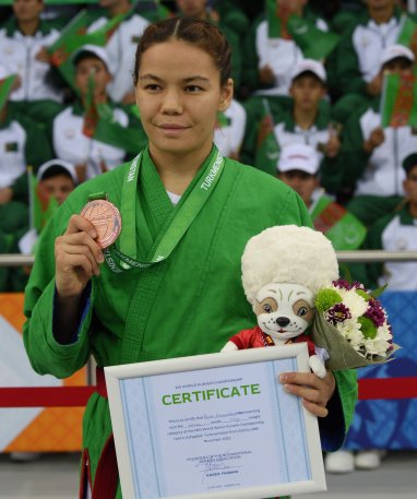 Гульшат Аннаева из Туркменистана завоевала бронзу чемпионата мира-2023 по борьбе кураш