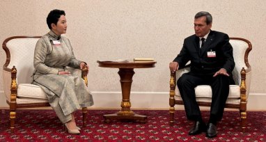 Foreign Ministers of Turkmenistan and Mongolia held a meeting