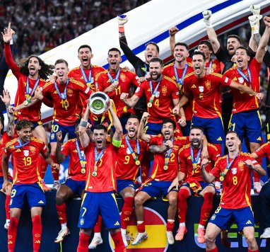 Сборная Испании стала чемпионом Европы по футболу, победив в финале Англию