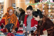 Fotoreportaž: «Aşgabat» söwda merkezinde «Art-bazar» sergisi