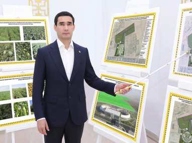 Serdar Berdimuhamedov made a working visit to the city of Arkadag