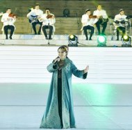 Fotoreportaž: Türkmenistan 2022-nji ýyly garşylady