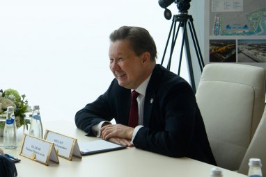 Газпром и SOCAR обсудили вопросы сотрудничества