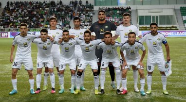Ахал вырвал ничью у Мерва в первом матче полуфинала Кубка Туркменистана по футболу