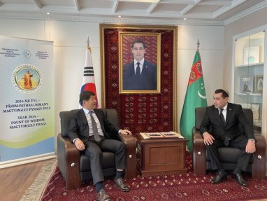 В посольстве Туркменистана в Сеуле состоялась встреча с руководителем издания The Korea Times