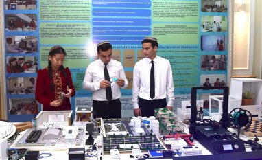 В Ашхабаде проходит Международная научная конференция 