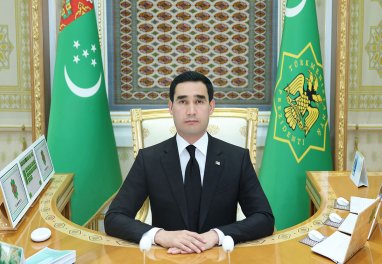 Президент Туркменистана потребовал повысить результативность геологоразведочных работ