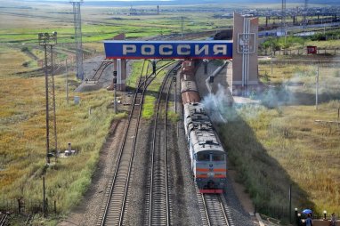 Россия планирует инвестировать около 280 млрд рублей в развитие МТК «Север – Юг»