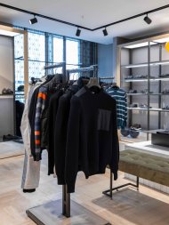 The Arkach Business Center has been replenished with a fashion boutique: Fabi, Moreschi, Paul & Shark and Zegna are now available in one place