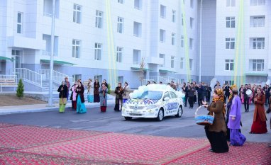 Какие семьи могут претендовать на повышенный льготный кредит в Туркменистане