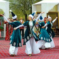 Fotoreportaž: Türkmenistanda Halkara Nowruz baýramy giňden bellenildi