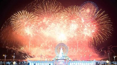 Праздничными торжествами встретили в Туркменистане 2023 год