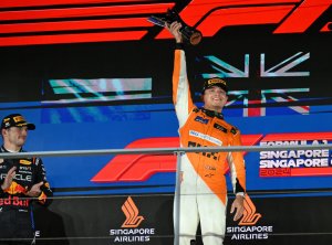 Formula 1'de 2024 sezonunun 18. yarışı olan Singapur Grand Prix'sini, Lando Norris kazandı