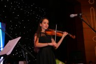 Фоторепортаж с концерта «Музыка Голливуда» в исполнении Государственного симфонического оркестра Туркменистана