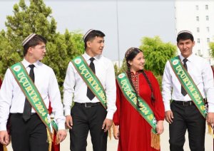 Schools in Turkmenistan held celebrations to mark the end of the school year