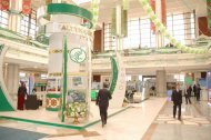 Фоторепортаж выставки Союза промышленников и предпринимателей Туркменистана