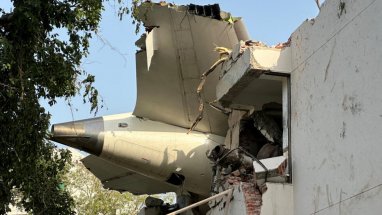 Only one person survived the crash of an Indian Boeing with 242 people on board