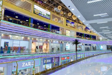 A new shopping and entertainment center will be built in Ashgabat